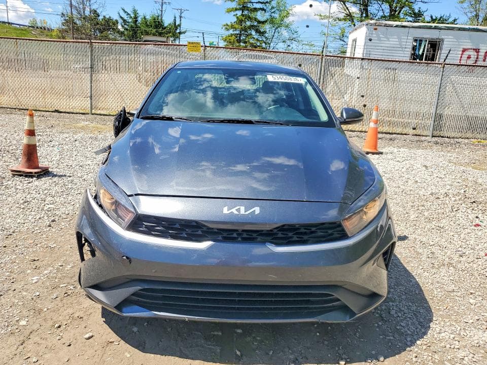 2023 KIA FORTE LXS 5