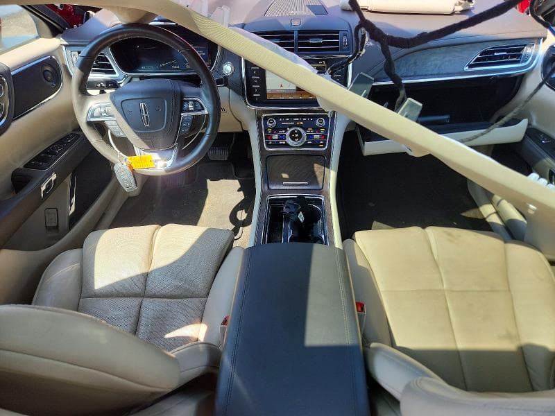 2018 LINCOLN CONTINENTAL RESERVE 8