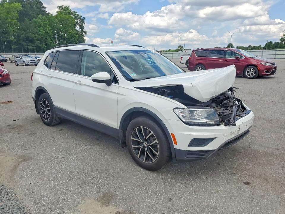 2021 VOLKSWAGEN TIGUAN SE 4