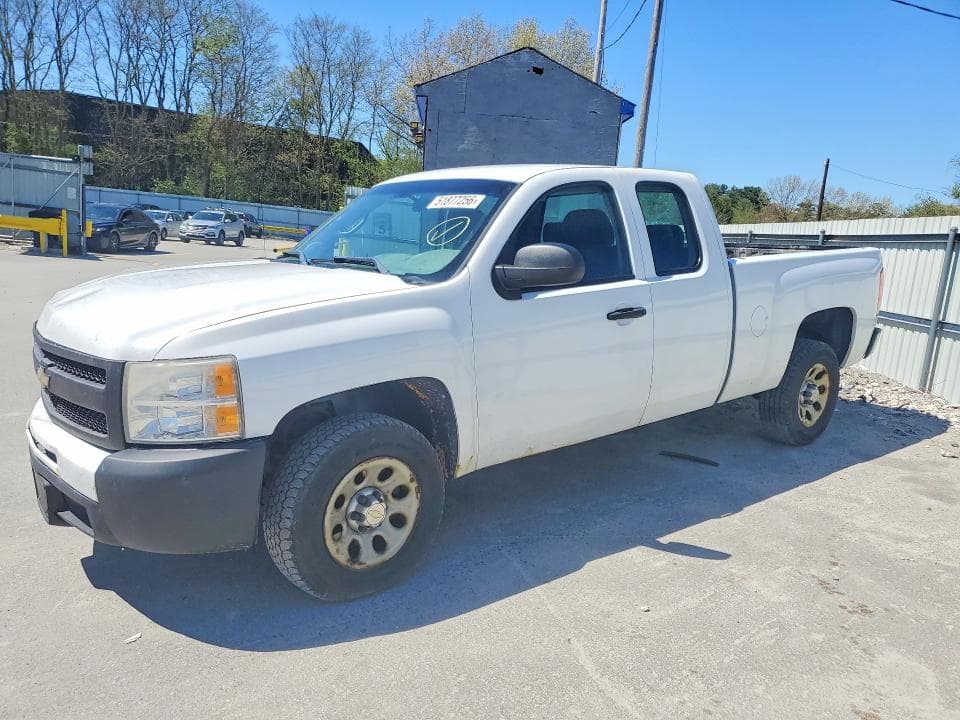 2011 CHEVROLET SILVERADO - 1
