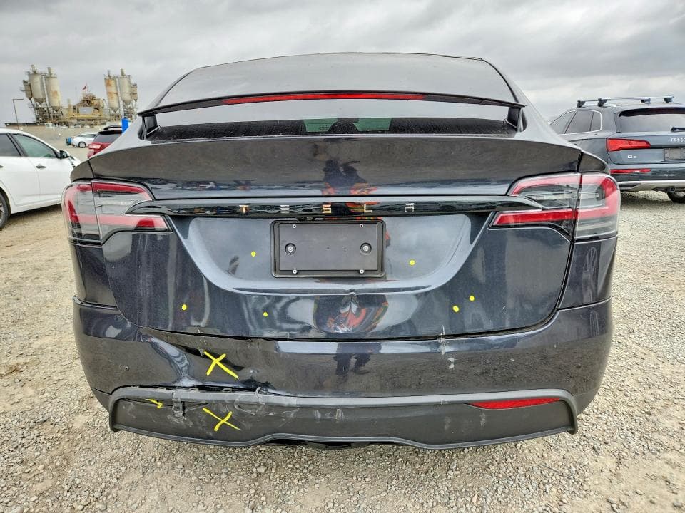 2025 TESLA MODEL X 6