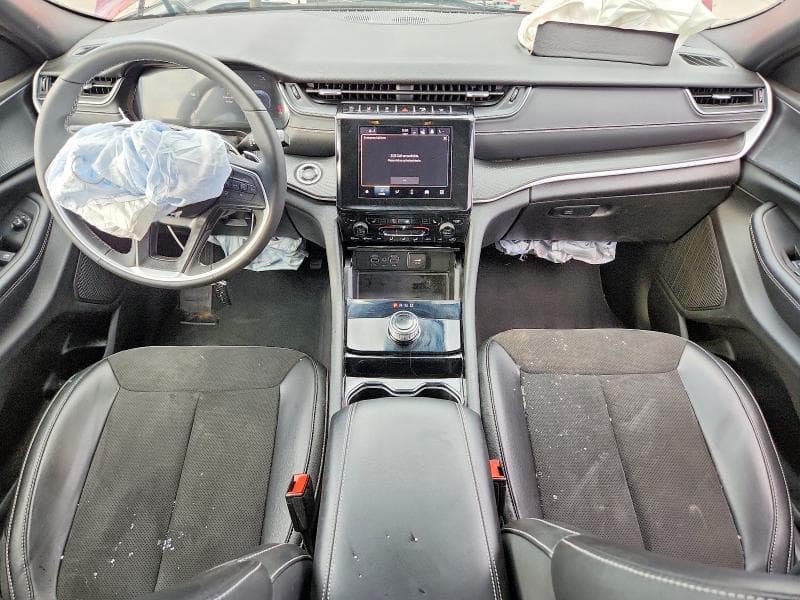 2023 JEEP GRAND CHEROKEE LAREDO 8