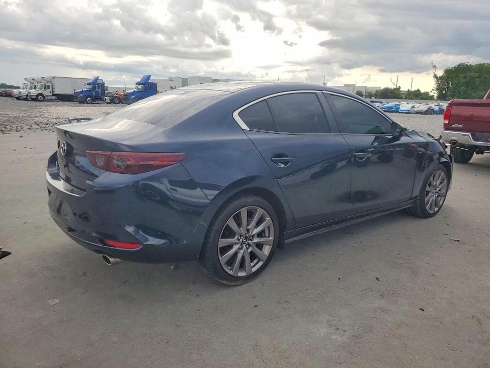 2020 MAZDA 3 SELECT 3