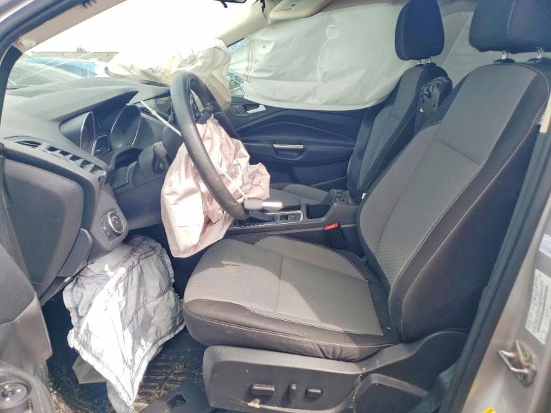 2017 FORD ESCAPE SE 7