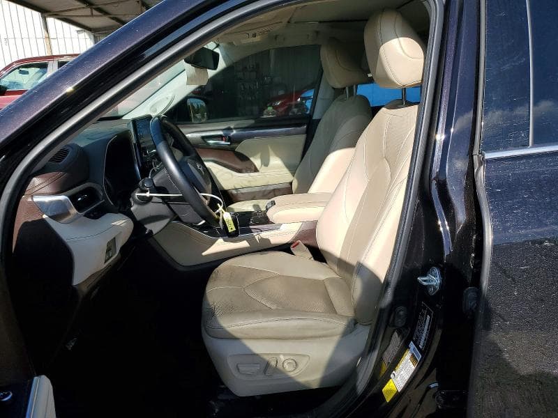 2022 TOYOTA HIGHLANDER LIMITED 7