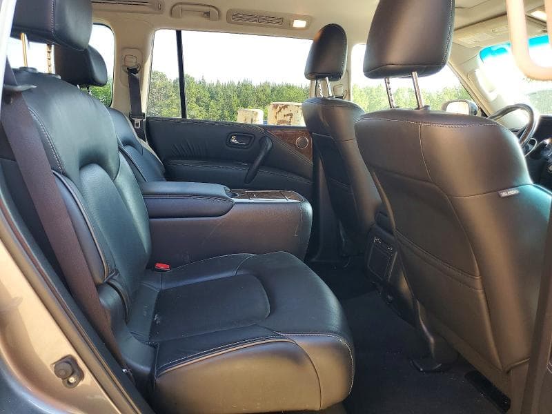 2017 INFINITI QX80 BASE 10