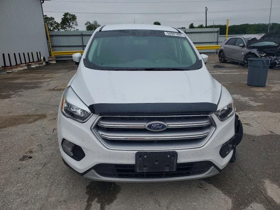 2017 FORD ESCAPE SE 5