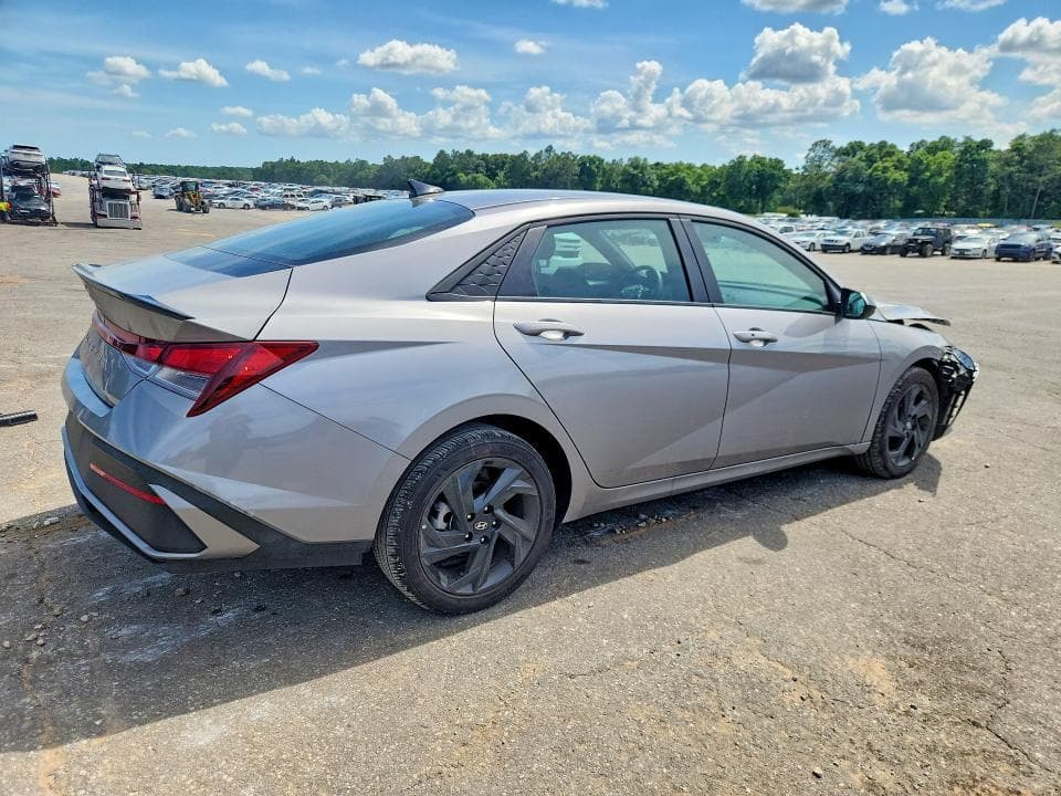 2026 HYUNDAI ELANTRA SEL SPORT 3