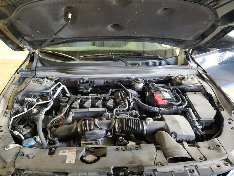 2019 HONDA ACCORD LX 11