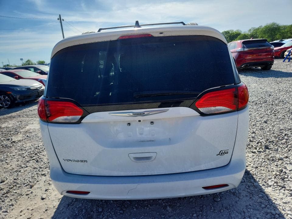 2021 CHRYSLER VOYAGER LXI 6