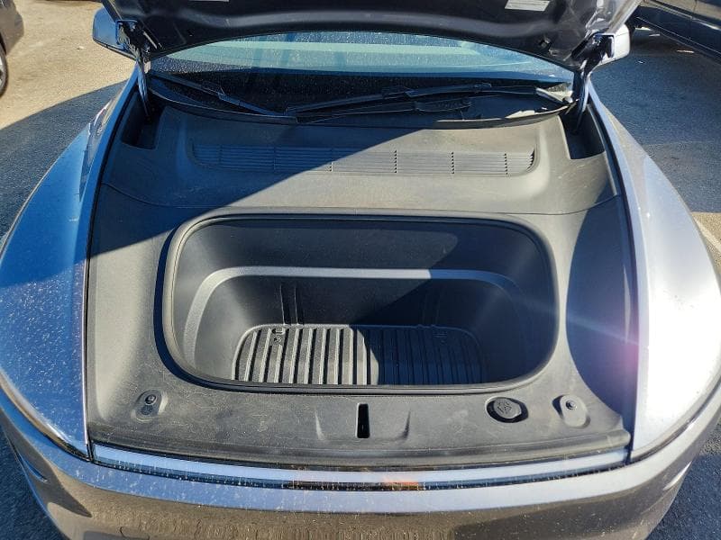 2026 TESLA MODEL Y 11