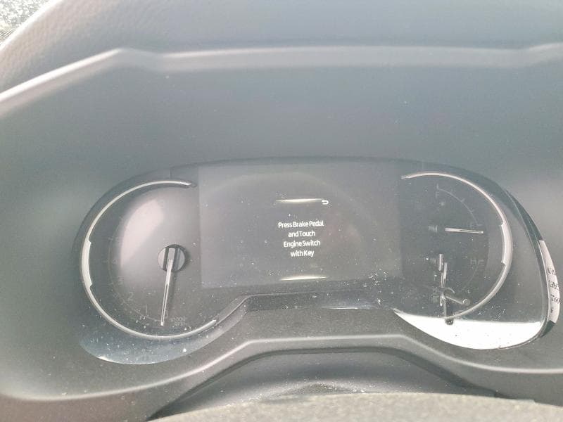 2025 TOYOTA RAV4 XLE PREMIUM 9