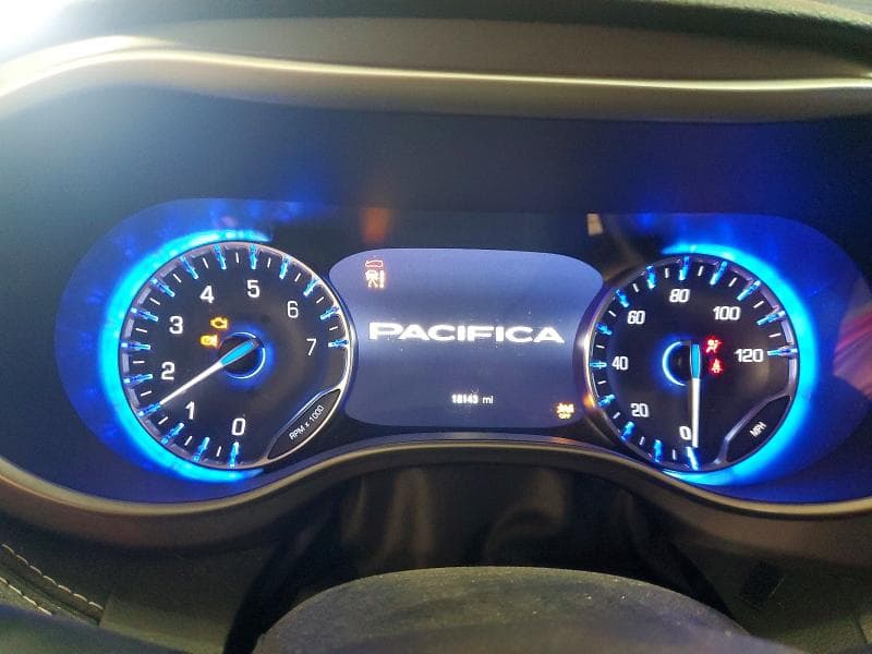 2023 CHRYSLER PACIFICA TOURING L 9