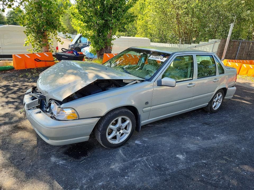 2000 VOLVO S70 BASE - 1