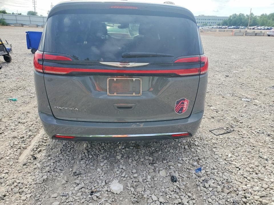 2022 CHRYSLER PACIFICA TOURING L 6