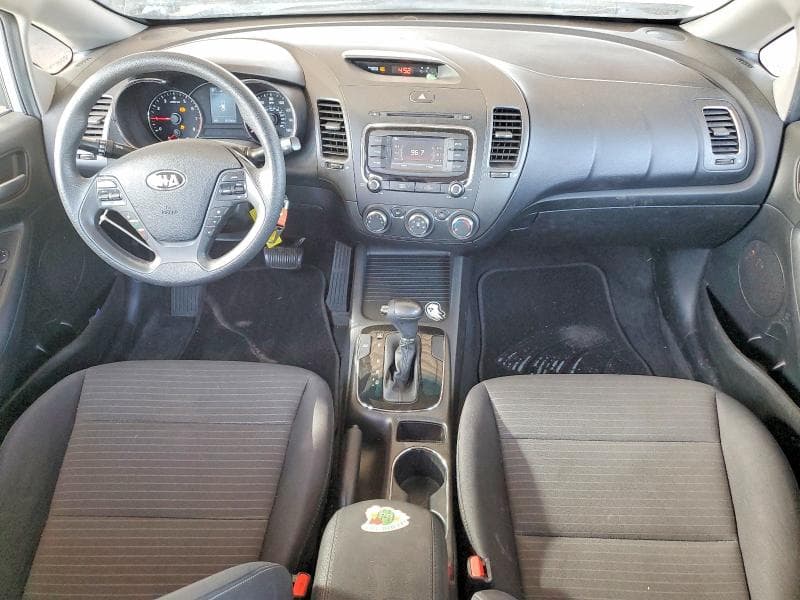 2017 KIA FORTE LX 8