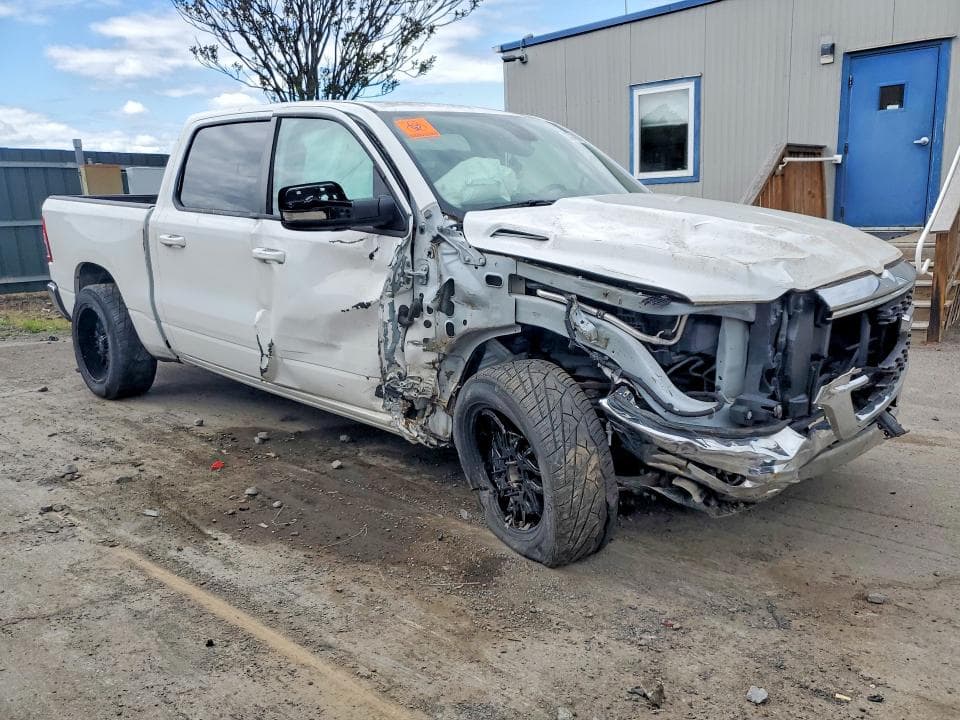 2022 RAM 1500 BIG HORN 4