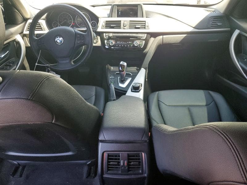 2018 BMW 320 I 8
