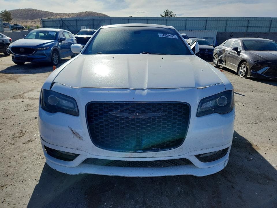 2018 CHRYSLER 300 5