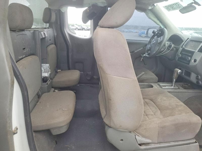 2019 NISSAN FRONTIER S 10
