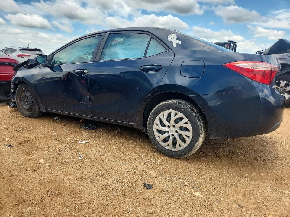 2018 TOYOTA COROLLA LE 2