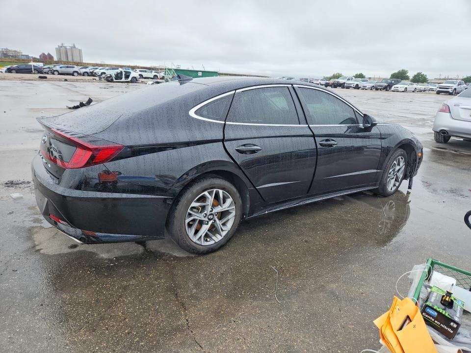 2023 HYUNDAI SONATA SEL 3