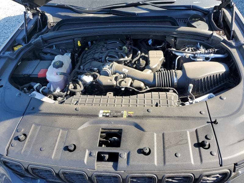 2023 JEEP GRAND CHEROKEE LAREDO 12