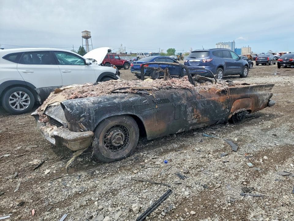 1957 FORD THUNDERBIRD