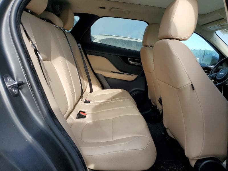 2020 JAGUAR F-PACE PREMIUM 10