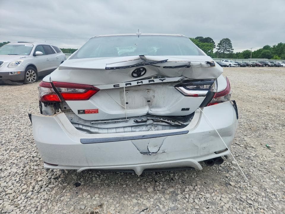 2022 TOYOTA CAMRY SE 6