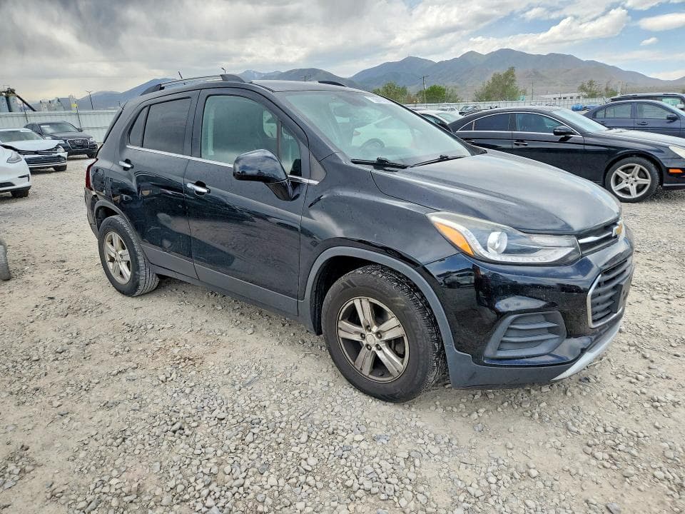 2017 CHEVROLET TRAX 4