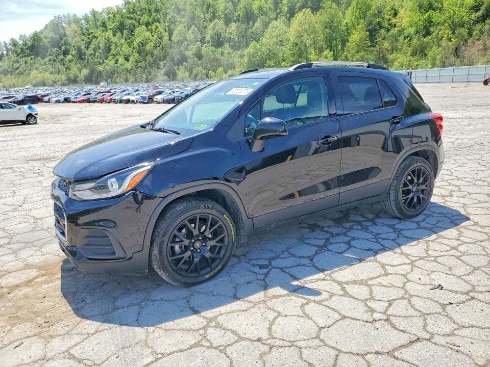 2022 CHEVROLET TRAX - 1