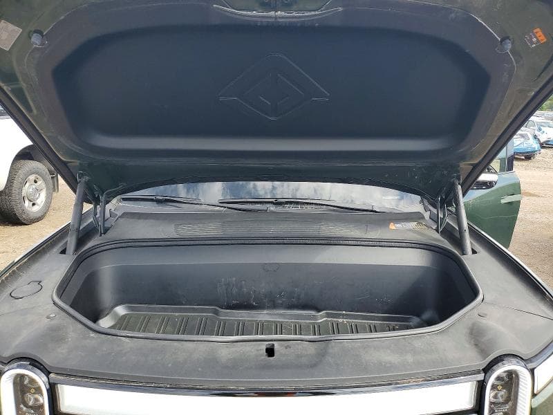2024 RIVIAN R1S ADVENTURE 23