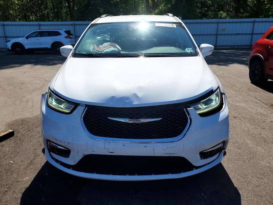2022 CHRYSLER PACIFICA TOURING L 5