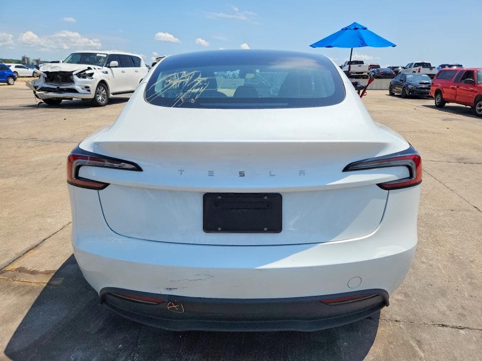 2025 TESLA MODEL 3 6
