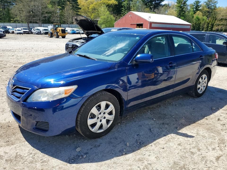 2011 TOYOTA CAMRY - 1