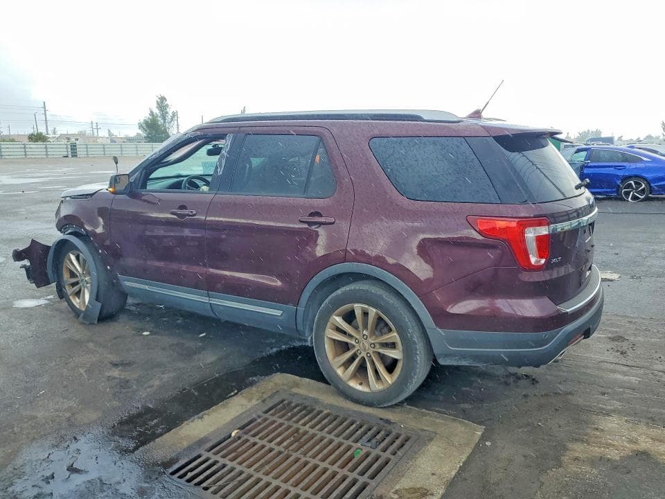 2018 FORD EXPLORER XLT 2