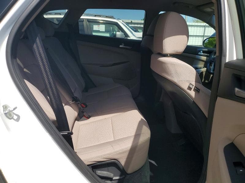 2020 HYUNDAI TUCSON SE 11