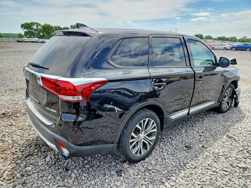 2017 MITSUBISHI OUTLANDER ES 3