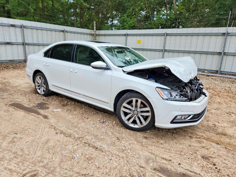 2017 VOLKSWAGEN PASSAT SEL PREMIUM 4