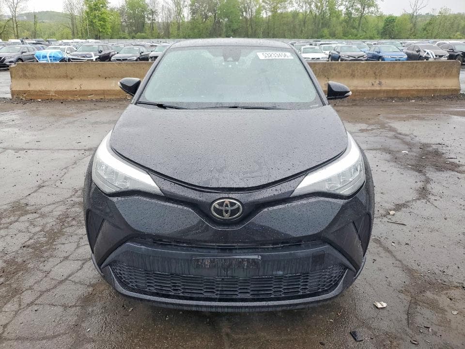 2020 TOYOTA C-HR XLE 5