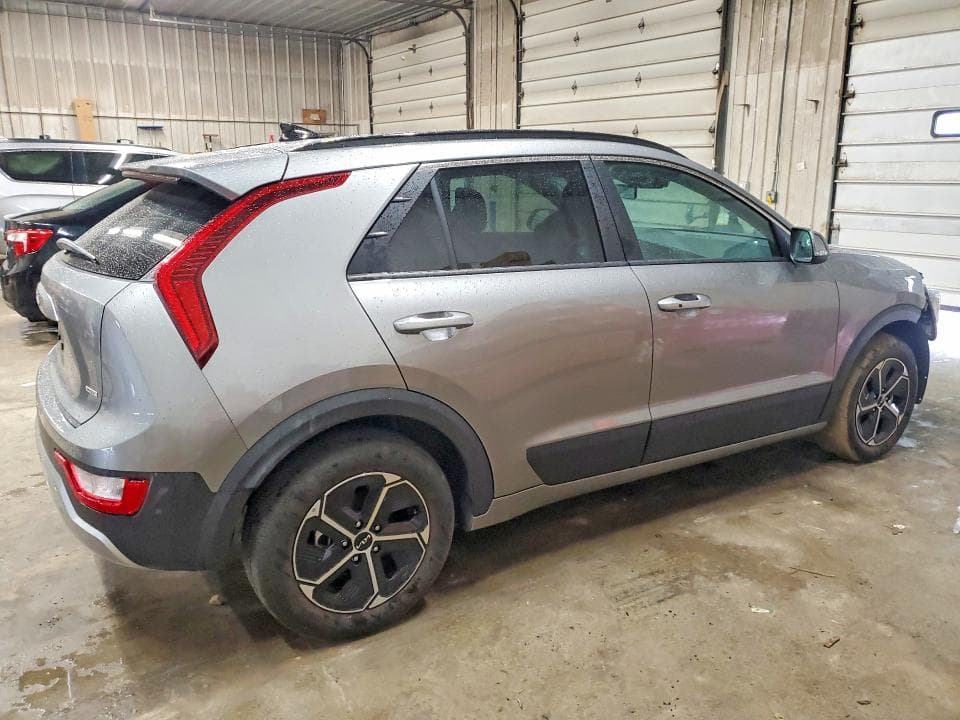 2025 KIA NIRO EX 3