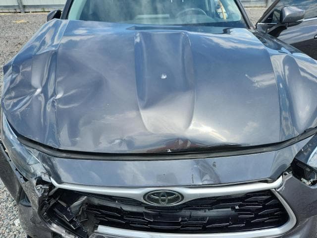 2021 TOYOTA HIGHLANDER LE 12