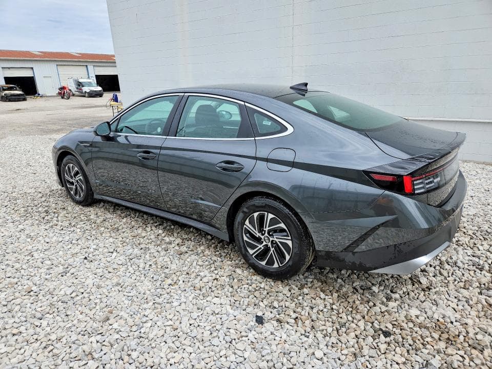 2026 HYUNDAI SONATA HYBRID BLUE 2