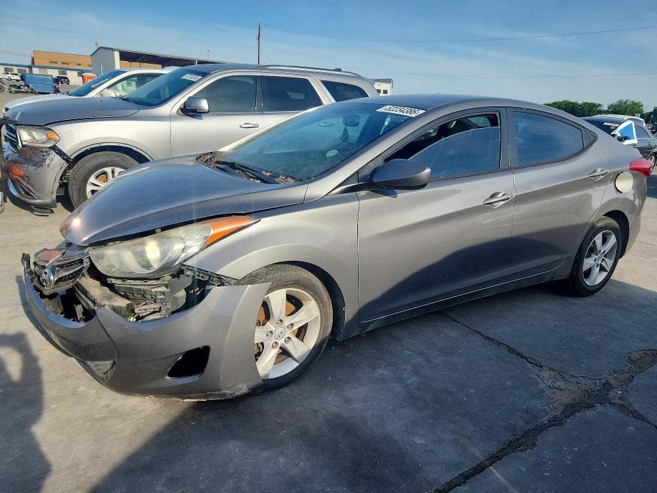 2013 HYUNDAI ELANTRA - 1