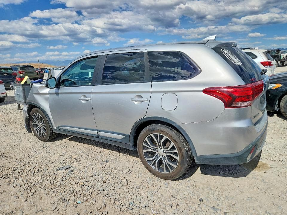 2018 MITSUBISHI OUTLANDER SE 2