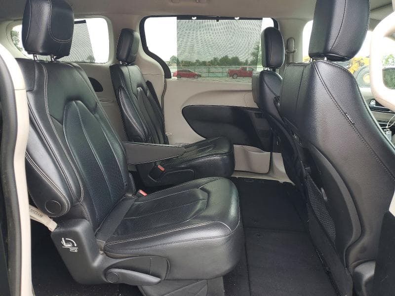 2022 CHRYSLER PACIFICA TOURING L 11
