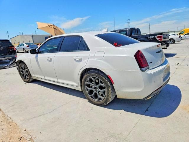 2022 CHRYSLER 300 TOURING L 2