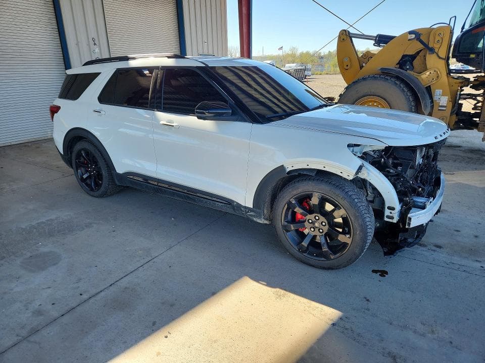 2022 FORD EXPLORER ST 4