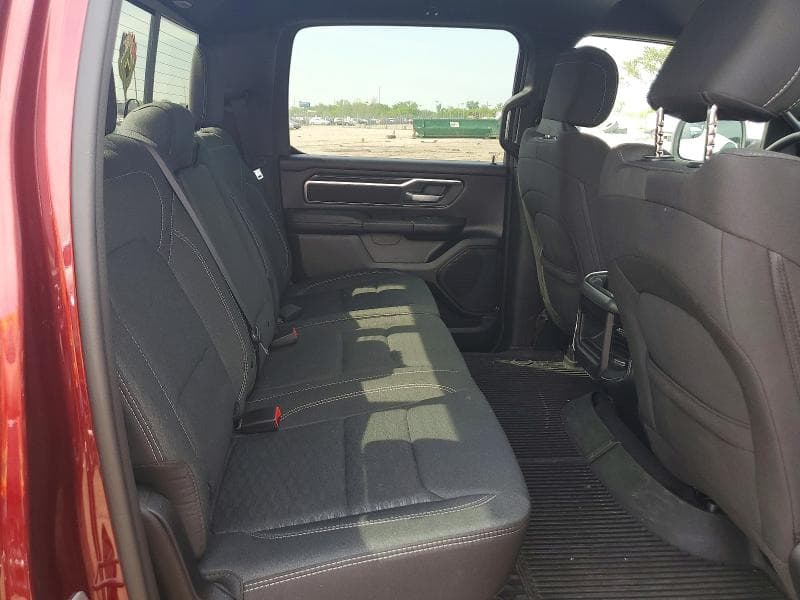 2025 RAM 1500 BIG HORN 10
